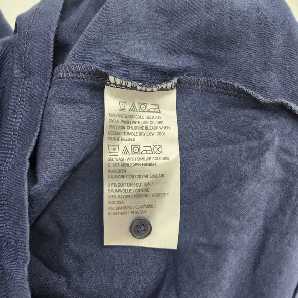 D & Co. Essentials Womens Sleeveless Pintuck Henley Tank Top Navy Small NWOT - Picture 3 of 3